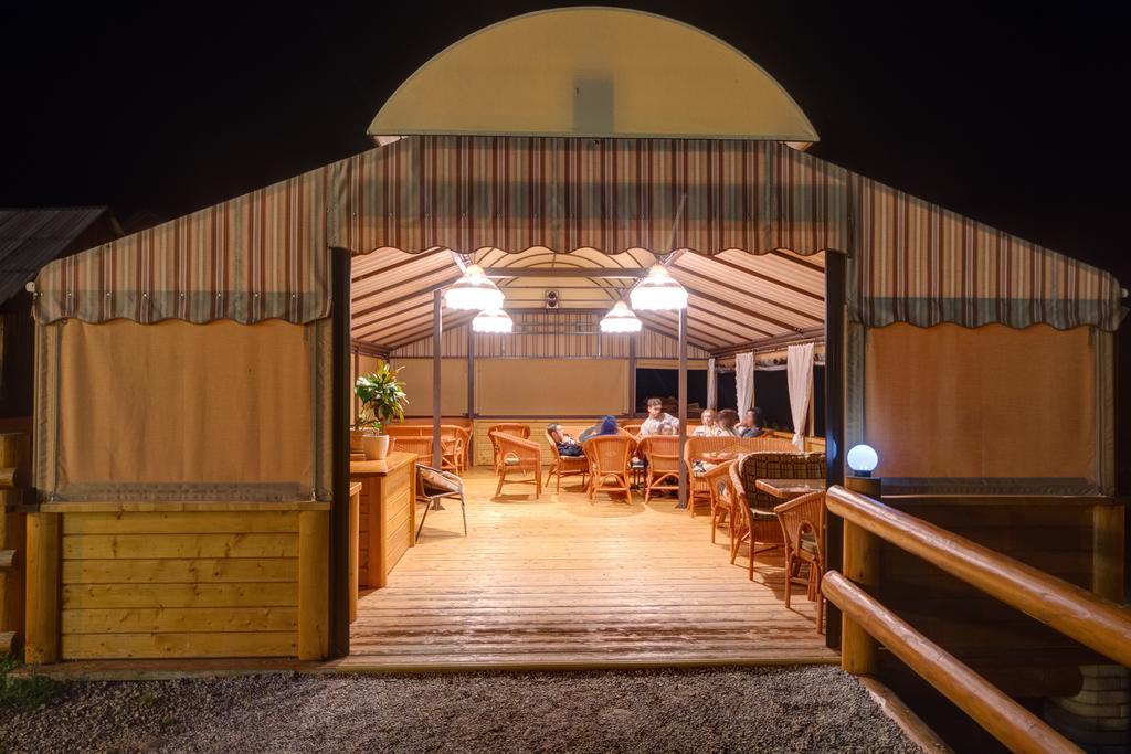 Hotel Perlyna Karpat Bukovel Exteriör bild