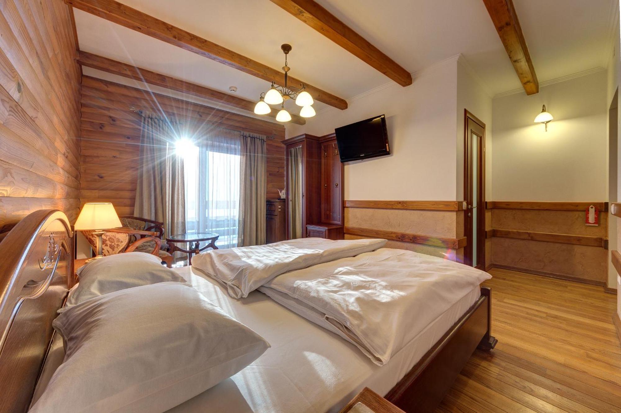 Hotel Perlyna Karpat Bukovel Exteriör bild