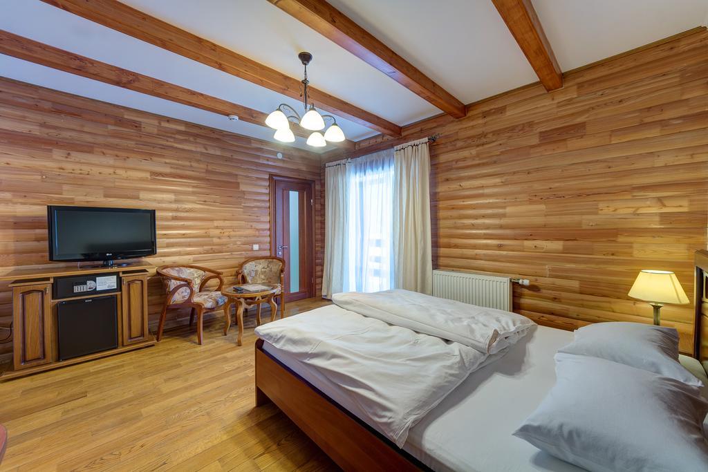 Hotel Perlyna Karpat Bukovel Exteriör bild
