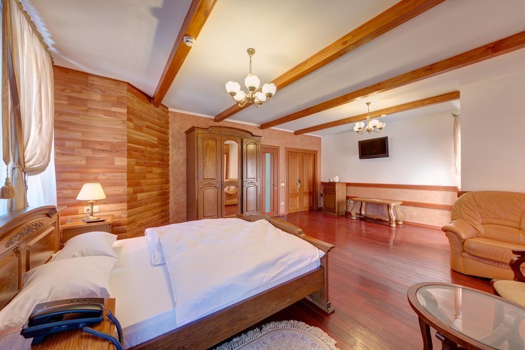 Hotel Perlyna Karpat Bukovel Exteriör bild