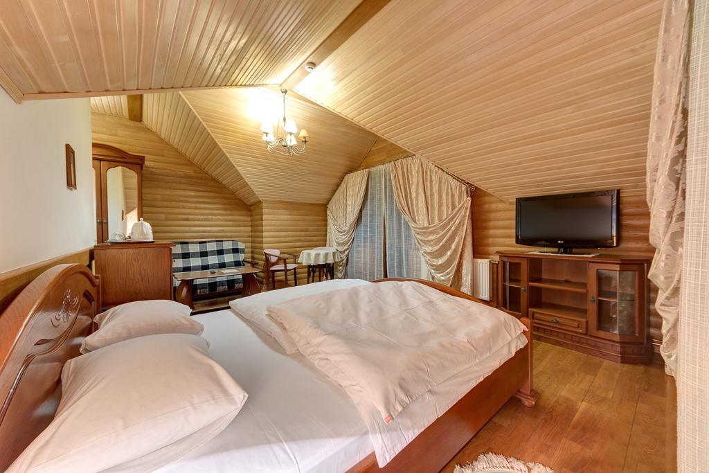 Hotel Perlyna Karpat Bukovel Exteriör bild