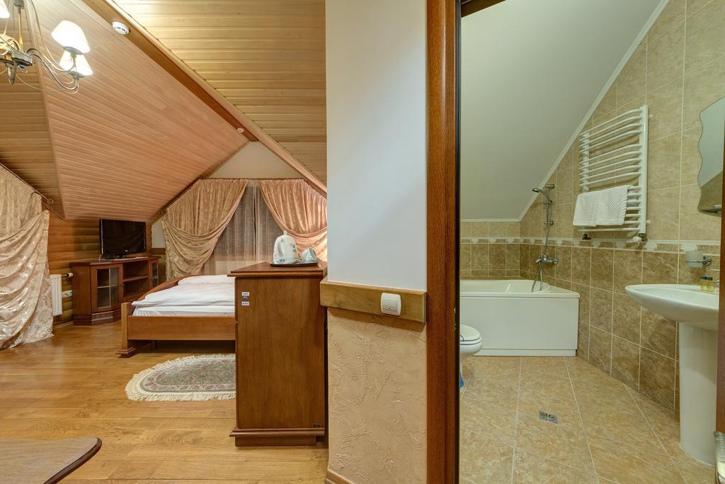 Hotel Perlyna Karpat Bukovel Exteriör bild