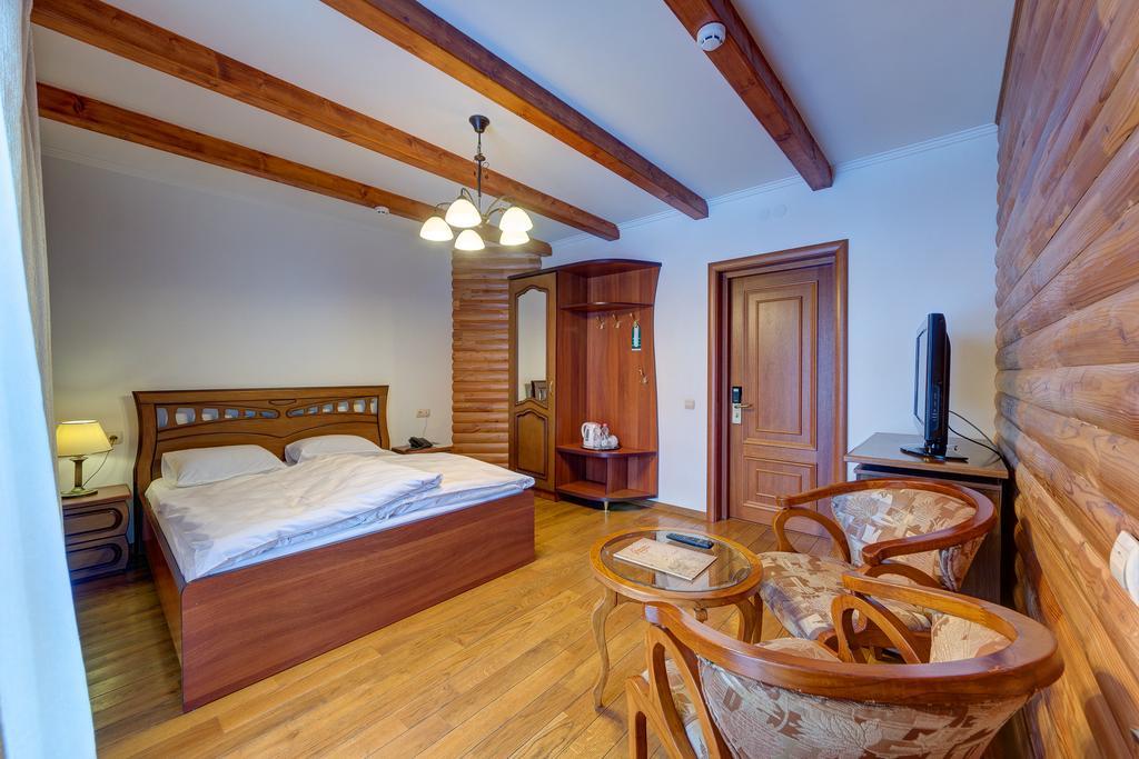 Hotel Perlyna Karpat Bukovel Exteriör bild
